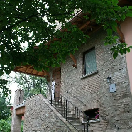 艾美拉瑞住宿加早餐旅馆 *